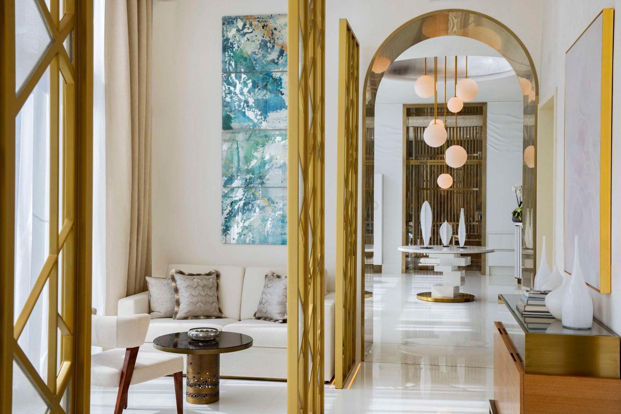 Waldorf Astoria Doha Lusail Luaran gambar The interior of a suite at the hotel