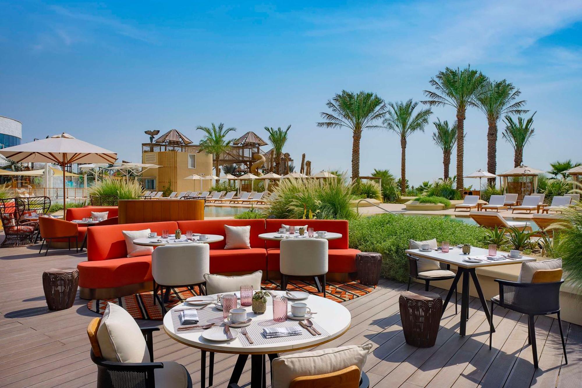 Waldorf Astoria Doha Lusail Luaran gambar The Deck