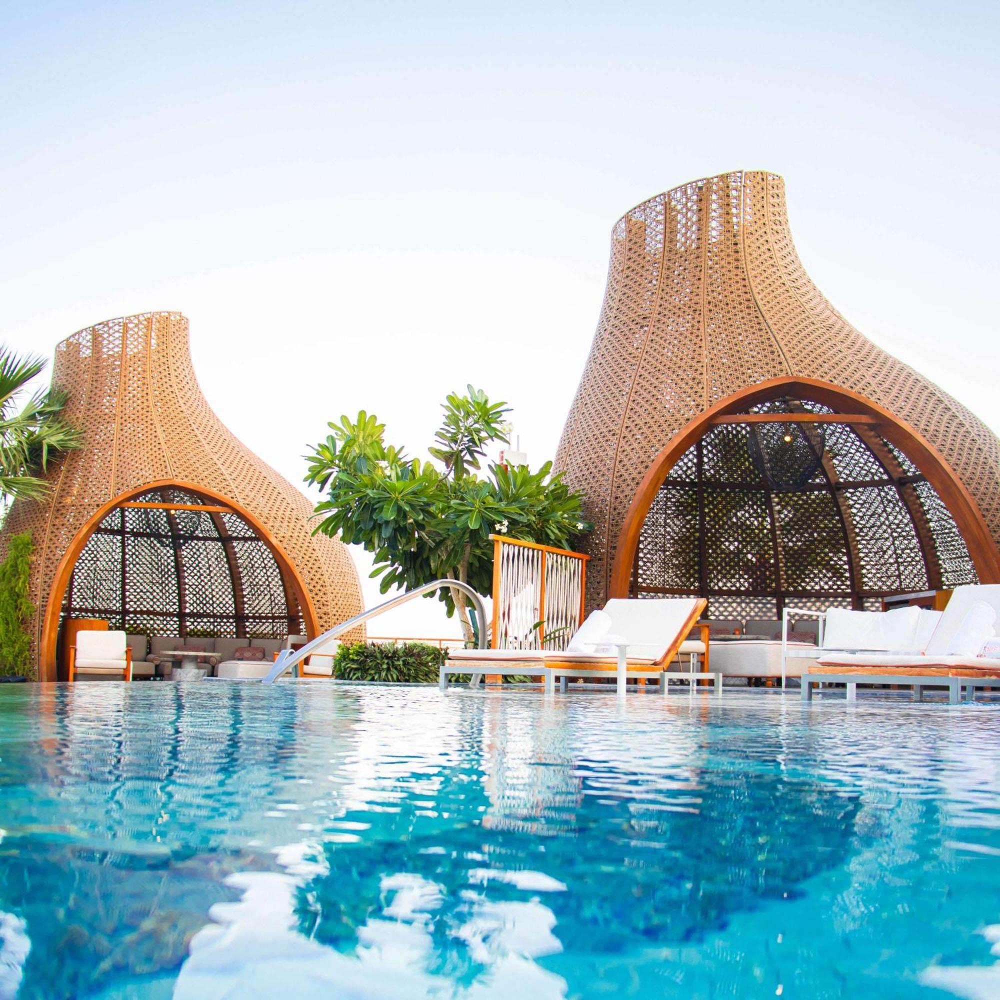 Waldorf Astoria Doha Lusail Luaran gambar The pool at the resort